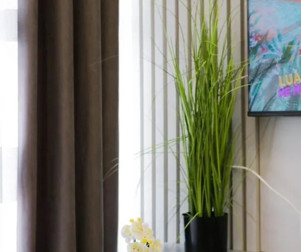 Comfy At 'mangalem21 Complex' Parking-wifi-ac-view Appartement Tirana